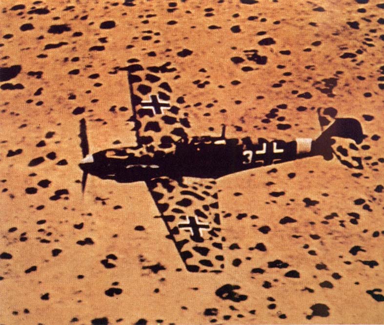 Messerschmitt Me 109 E7 del JG27 en el norte de África con pintura de camuflaje tipo leopardo, febrero de 1942