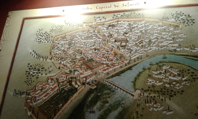 Patios de Córdoba - Blogs de España - Casa de las Cabezas/ Reales Alcaceres/Casa de Sefarad y Medina Azahara (9)